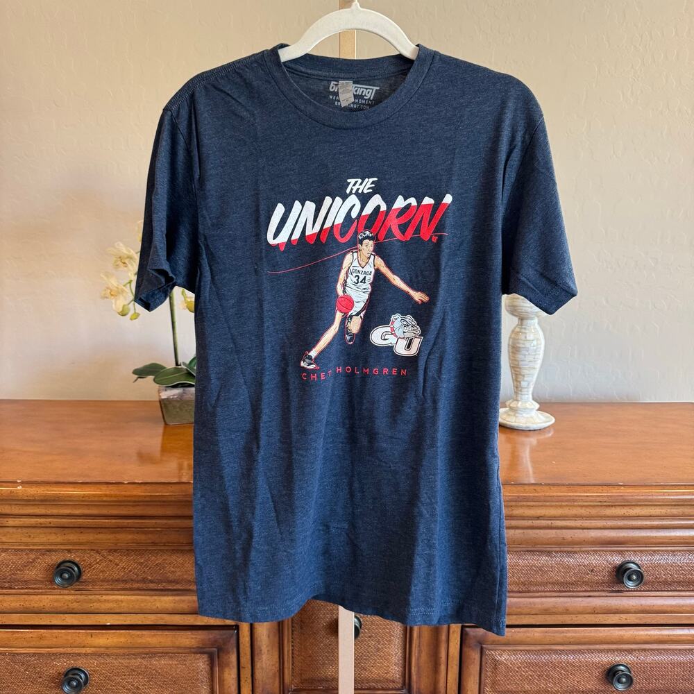 BreakingT Chet Holmgren The Unicorn Gonzaga T-Shirt Size M